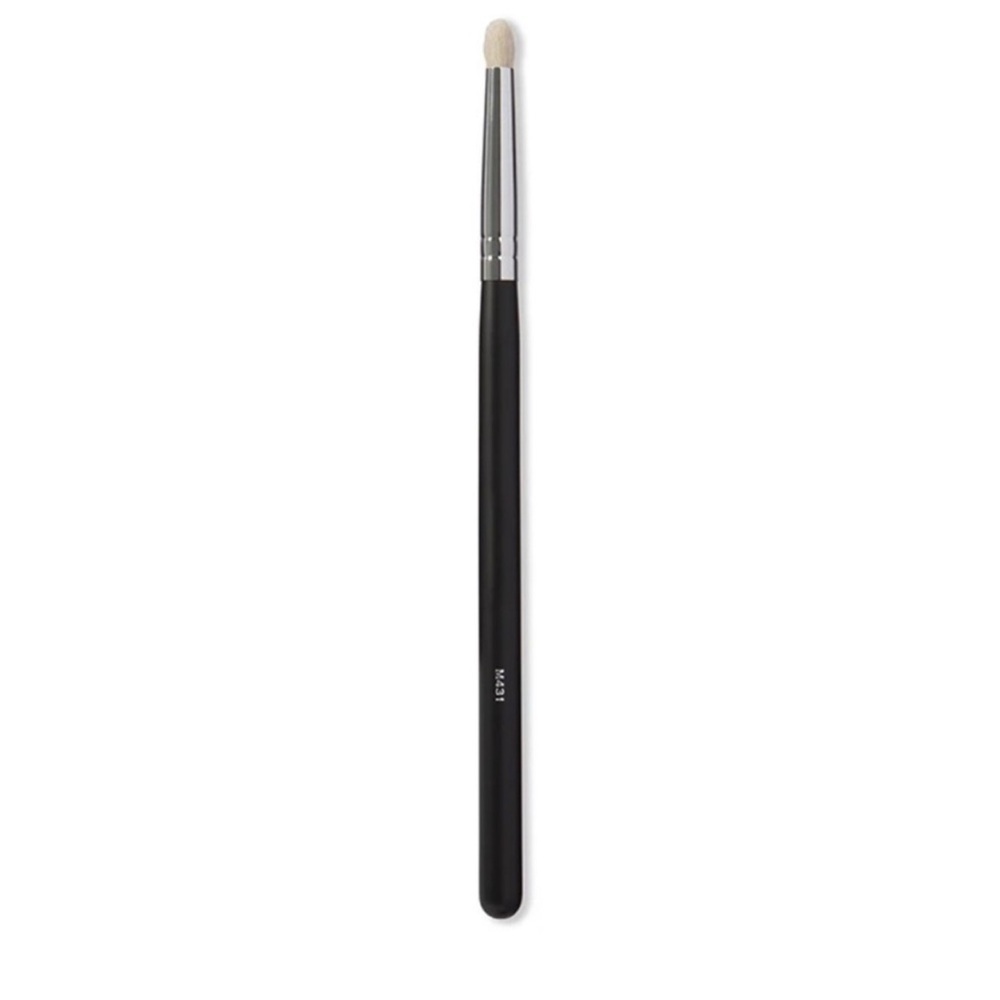 Morphe M431 Precision Pencil Crease Brush NEW IN PACKAGE - Picture 1 of 2